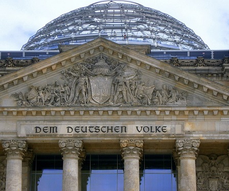 Spruch dem deutschen Volke am Berliner Reichstag
