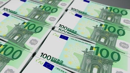 100 Euro Geldscheinbündel